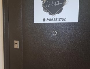 Nail studio