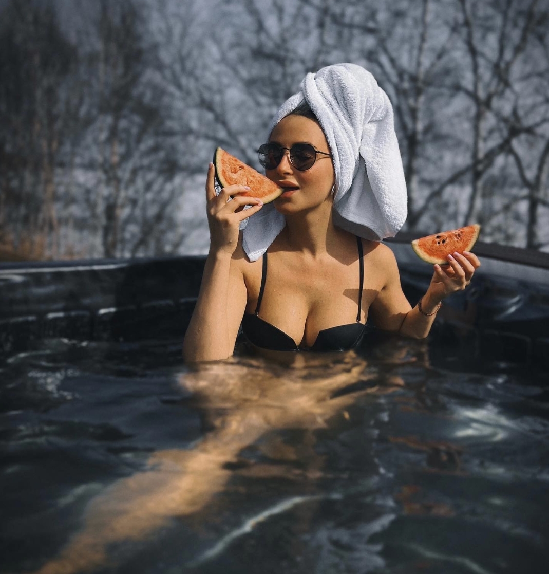 Уличная гидромассажная ванна (джакузи)